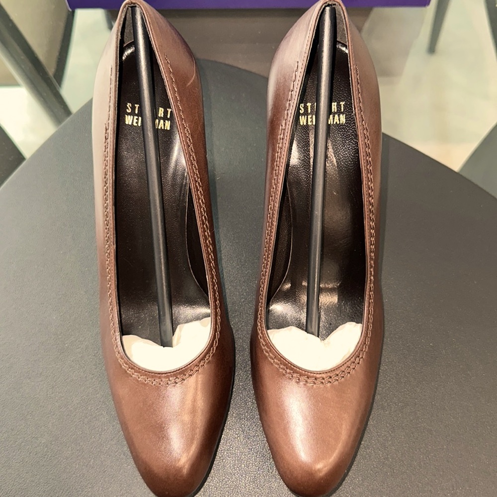Stuart Weitzman Cabled Brown Pumps